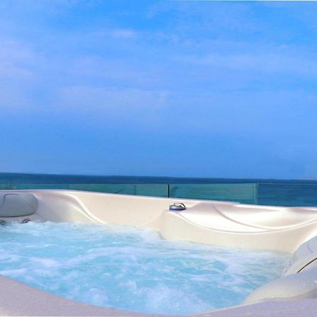 Beach Apartment Thalia With Hot Tub And Sea View Agios Prokopios  Bagian luar foto