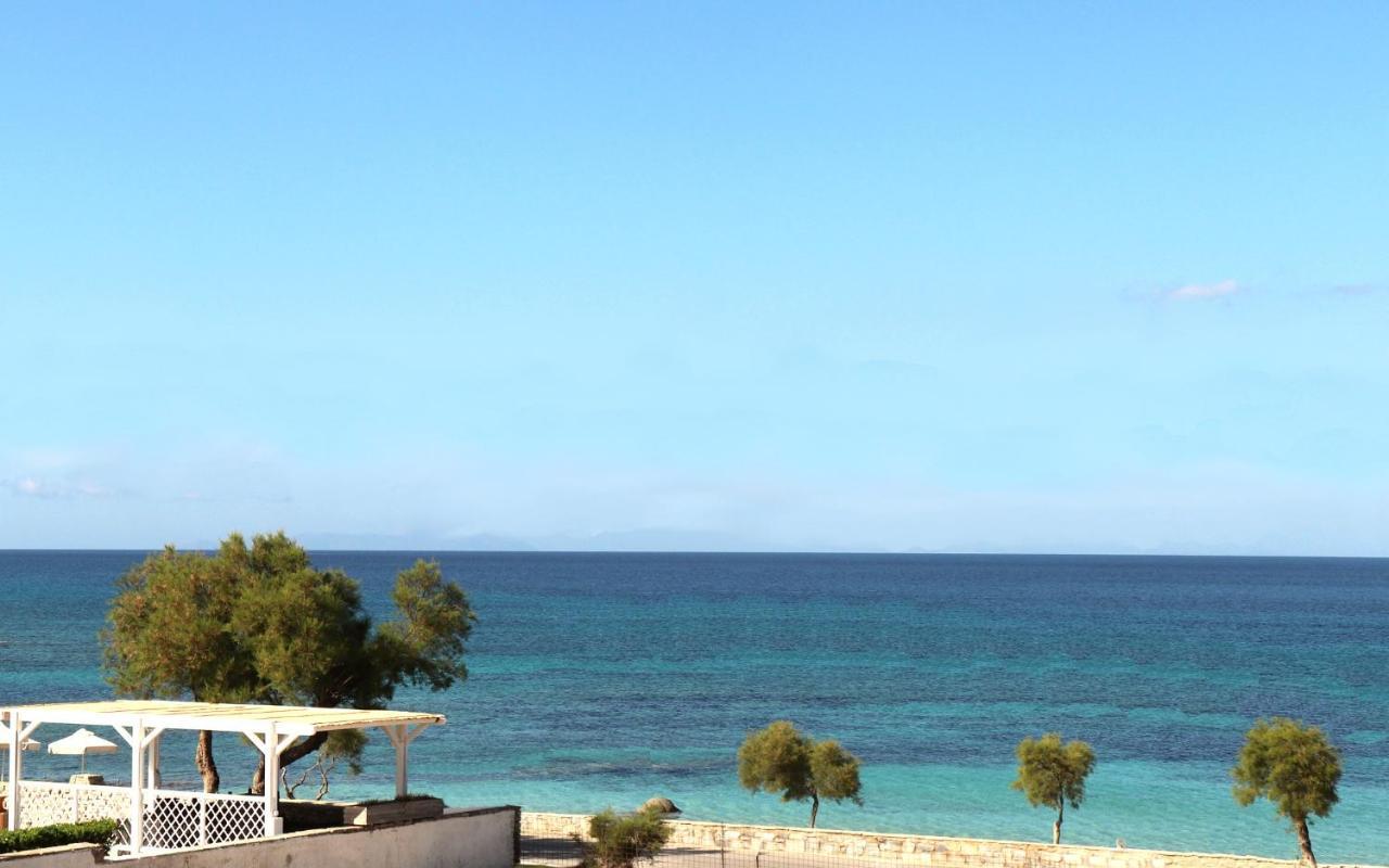 Beach Apartment Thalia With Hot Tub And Sea View Agios Prokopios  Bagian luar foto