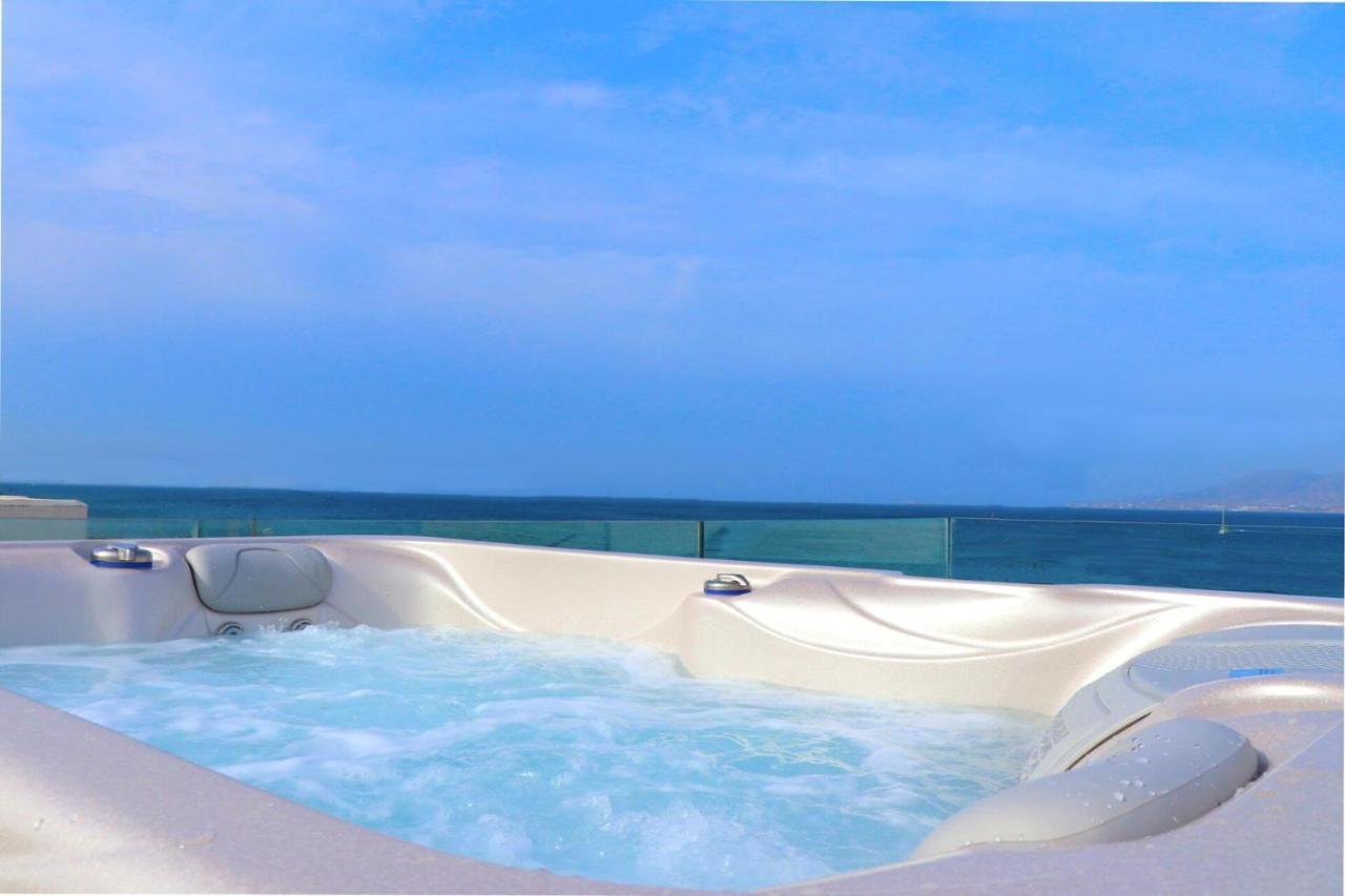 Beach Apartment Thalia With Hot Tub And Sea View Agios Prokopios  Bagian luar foto